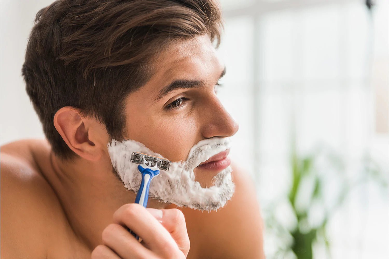 How to Avoid Skin Irritation After Shaving your Beard - snowyskinco